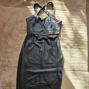 Black Cross-Back Two-Piece Midi Dress Set – Ribbed Crop Top & Slit Skirt